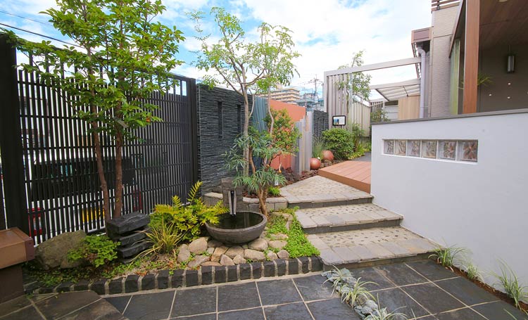 アウテリアタイガー本社・平成展示場